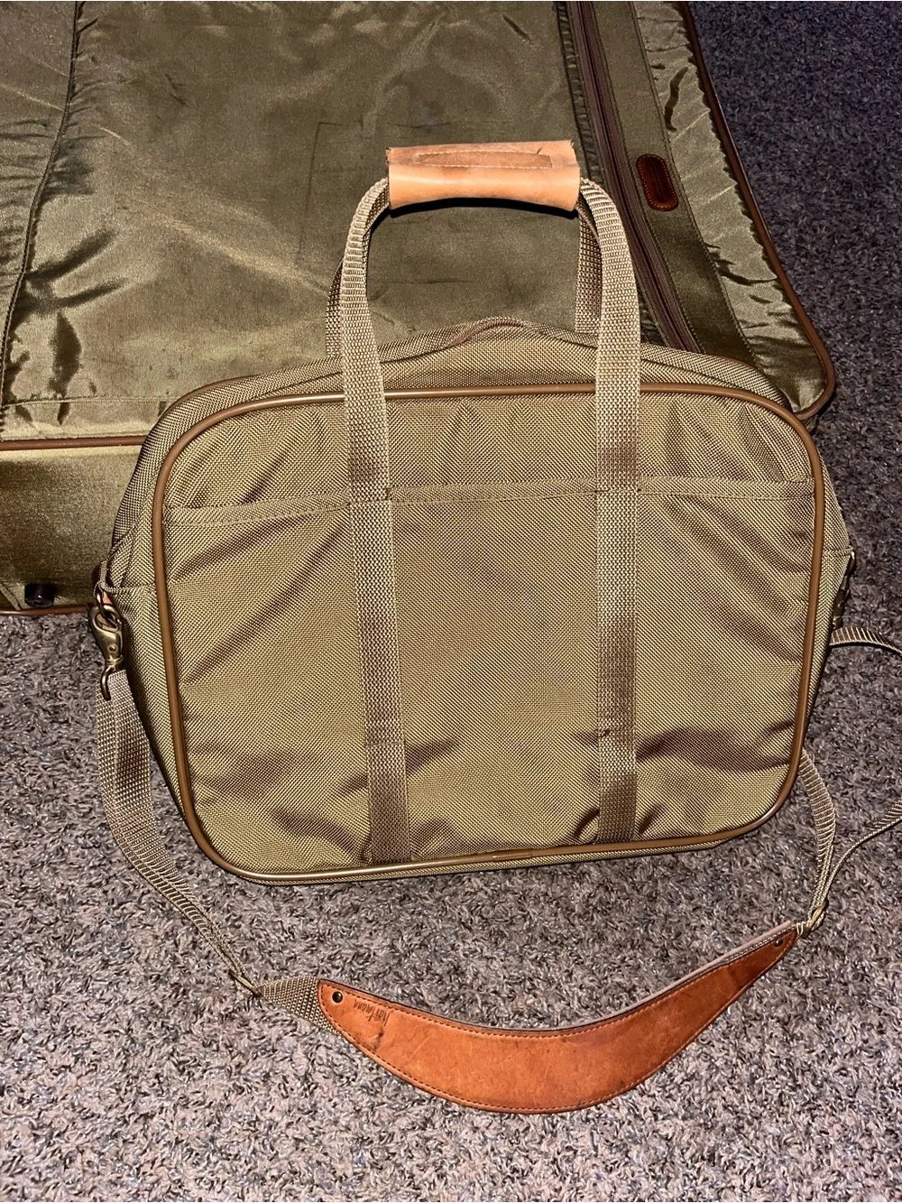 Vintage Hartmann Rolling Suitcase & Messenger Bag Set – Olive & Tan Leather